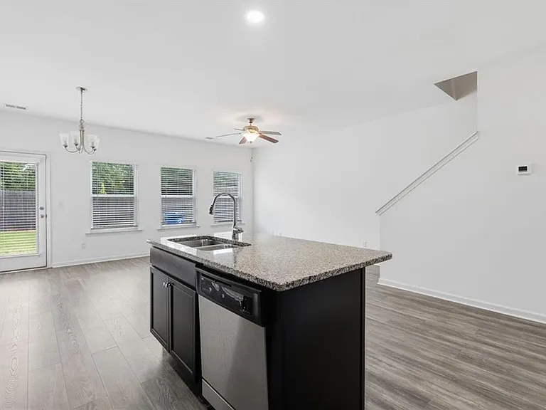 7134 Gladstone Cir — Photo 8