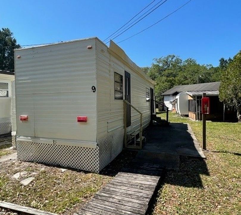 1st image of 6025 New Tampa Hwy #0