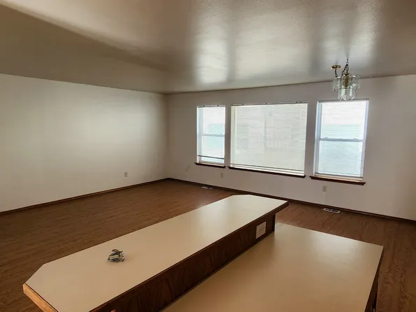 1326 S Skyline Dr, Moses Lake, WA