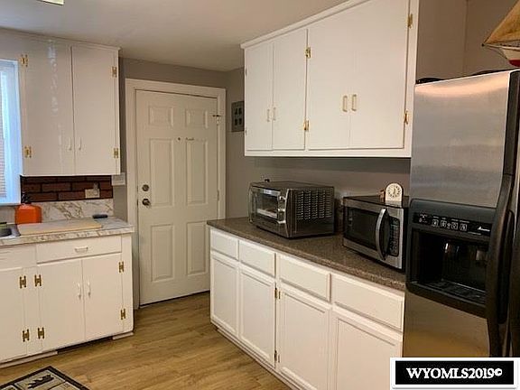 5th image of 1036 E Park Ave