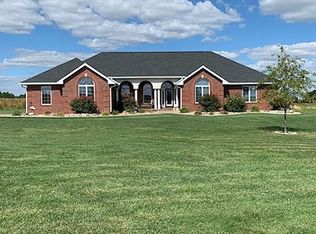 3318 Airport Rd, Godfrey, IL 62035