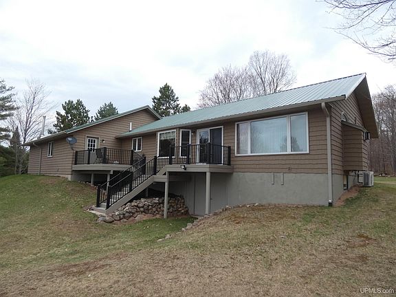5th image of 15659 Shively Rd