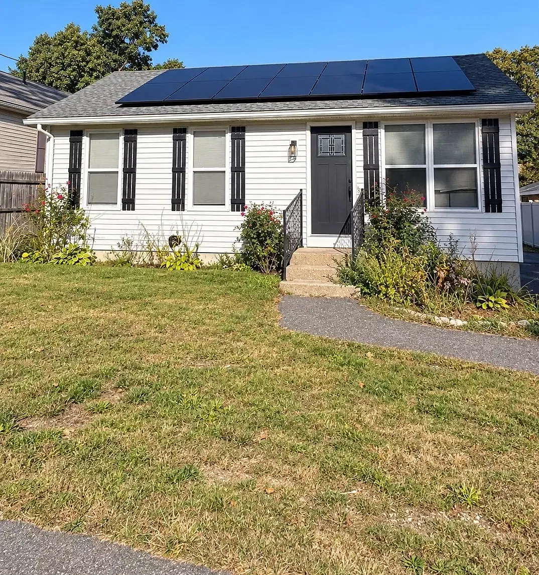 3 bed, 900 sqft, $2,800 — Photo 1