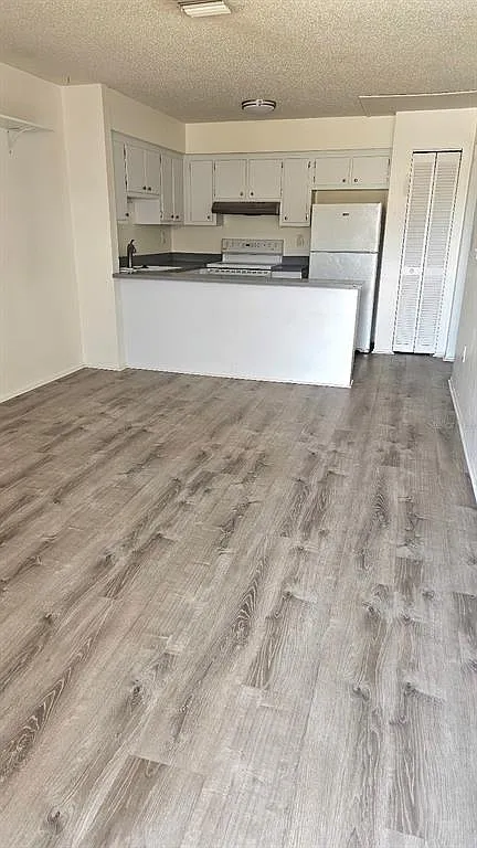 1 bed, 1.0 bath, 550 sqft, $1,200 — Photo 3