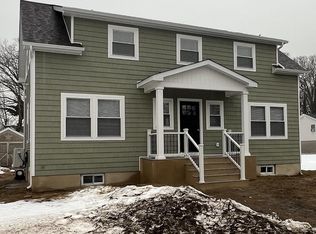 28 Locust, Bayport, NY 11705