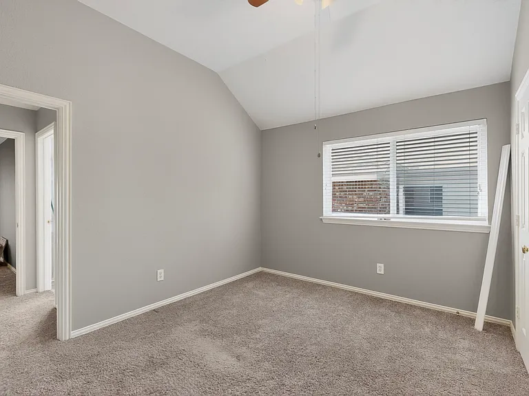 3513 San Paula Dr — Photo 41