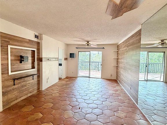4th image of 8281 Kingsbrook Rd APT 256