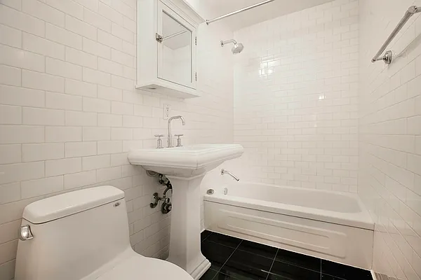 Sold by Keller Williams NYC | media 5