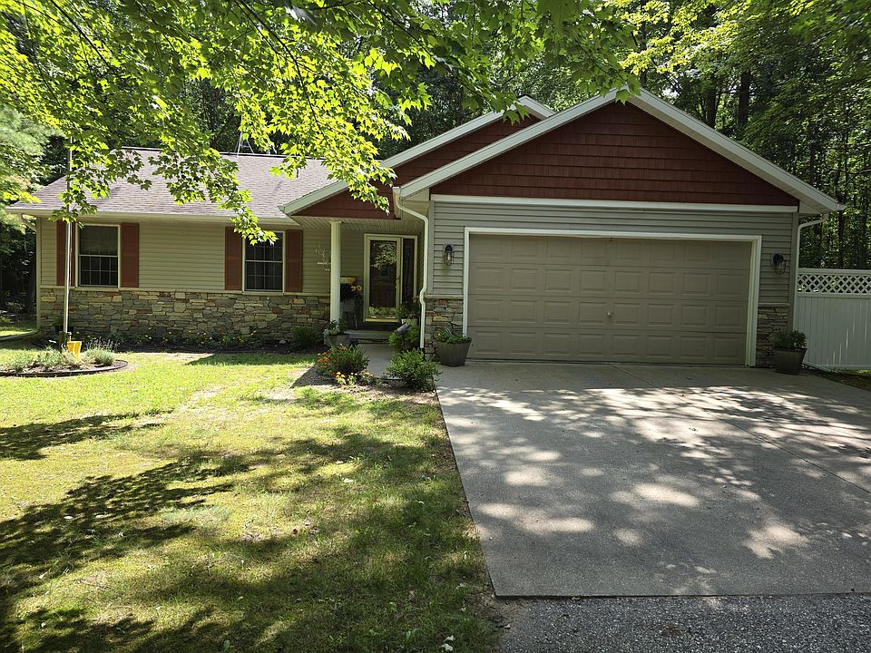 1st image of 6631 Club House Dr E