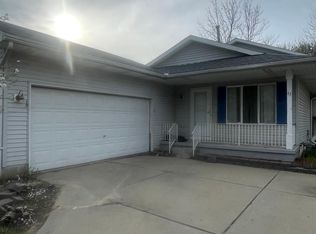 17 Beaudette Ave, Pontiac, MI 48341