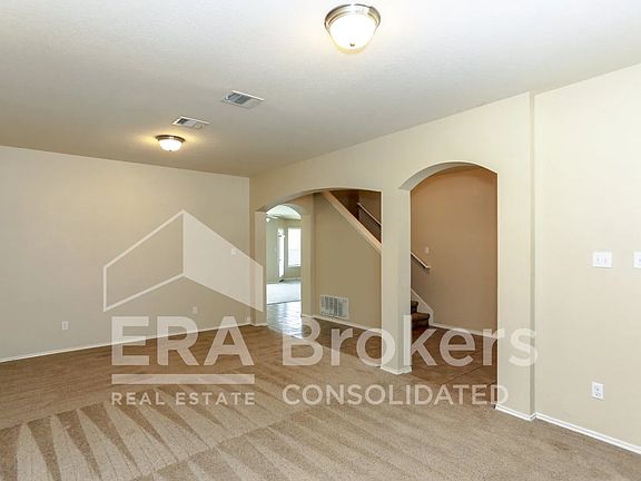 4th image of 6202 Suellen Ln
