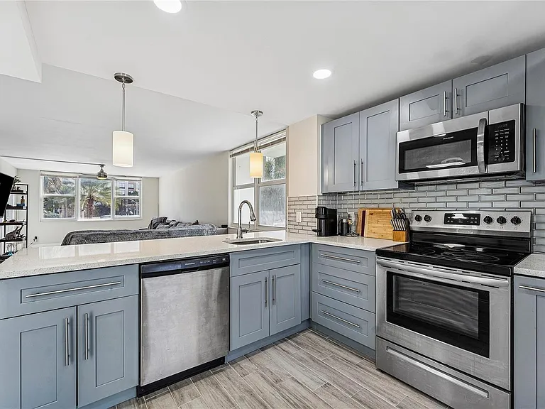 201 N Ocean Blvd #208 — Photo 1