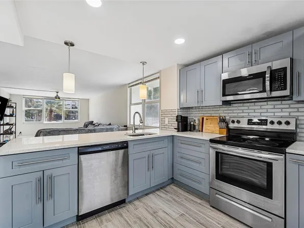 201 N Ocean Blvd APT 208, Pompano Beach, FL 33062