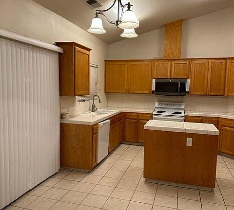 5th image of 2787 E Plymouth Way