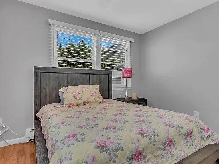 58 Farragut Ave #A — Photo 21