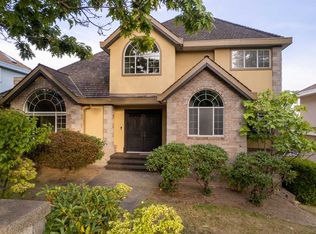 816 Citadel Dr, Pt Coquitlam, BC V3C6B1