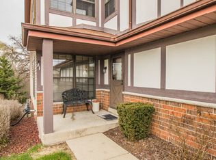8151 S 88th St UNIT 8, Franklin, WI 53132