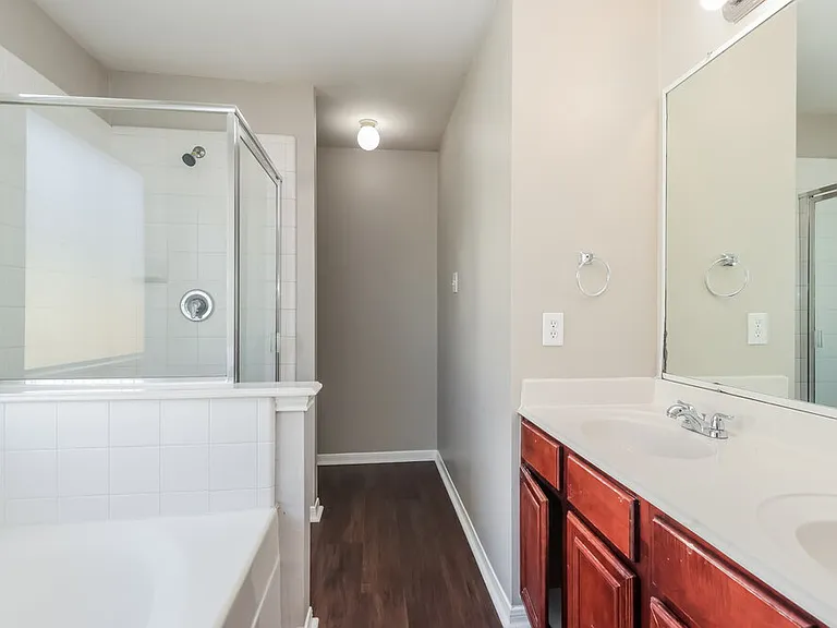 16207 Imperial Forest Ln — Photo 10
