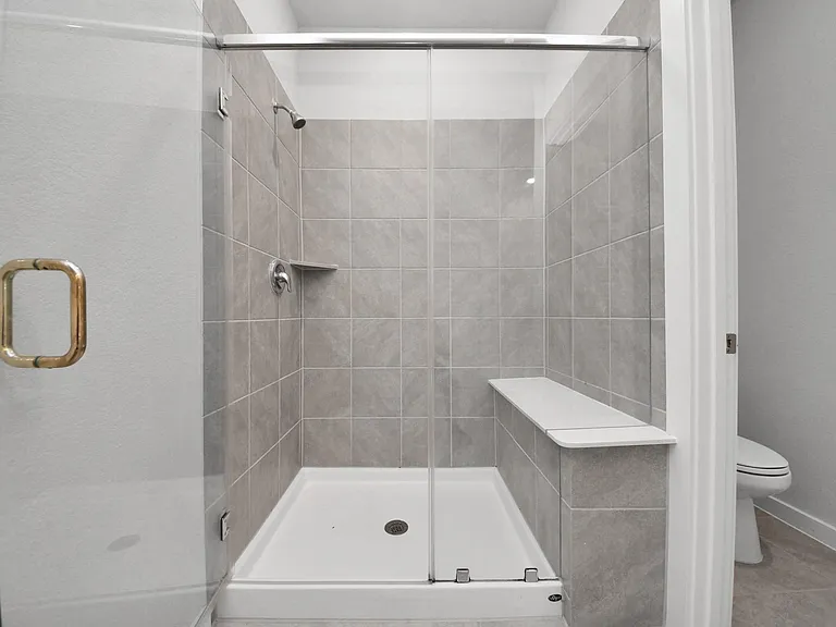 3830 Glossy Lake Dr — Photo 29