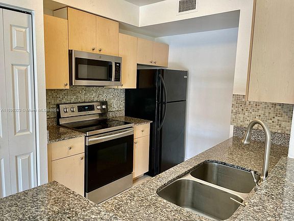 2nd image of 2490 Centergate Dr APT 203