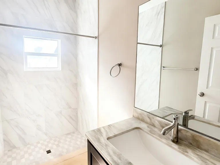 2431 Paul Ave S — Photo 11