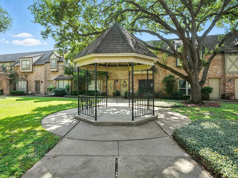 14711 Barryknoll Ln #35 — Photo 15