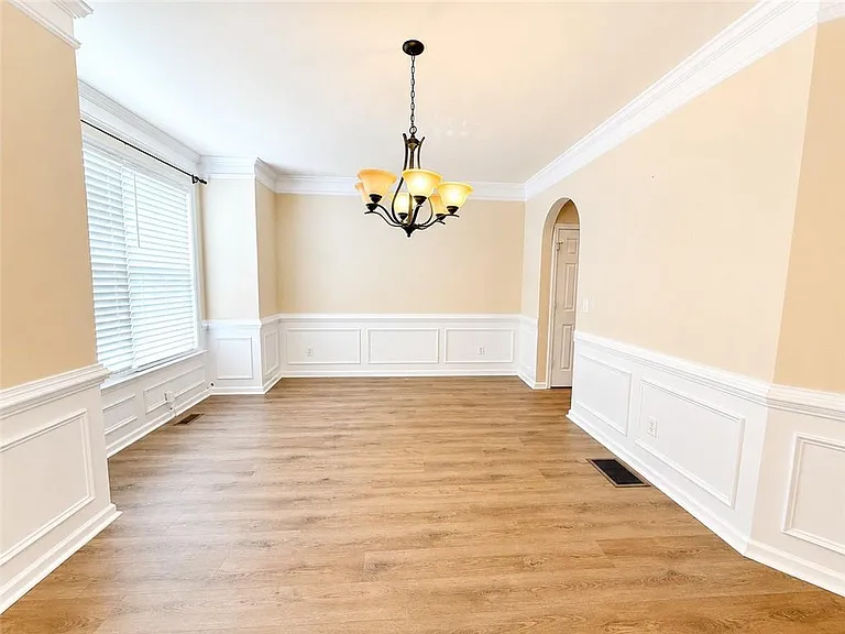 6065 Cameron Pointe — Photo 3