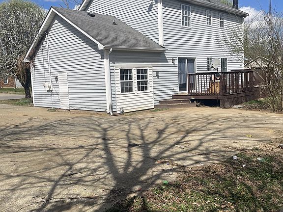 5th image of 3285 Towne Village Rd