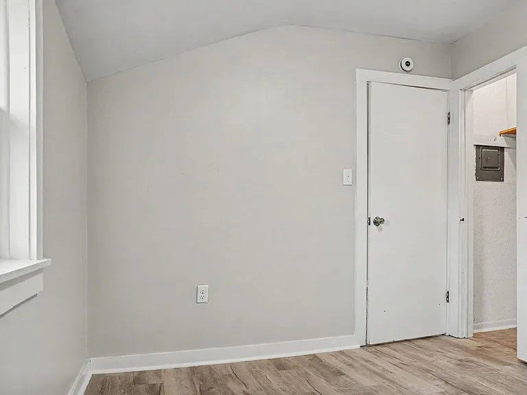 2066 River St #3 — Photo 7