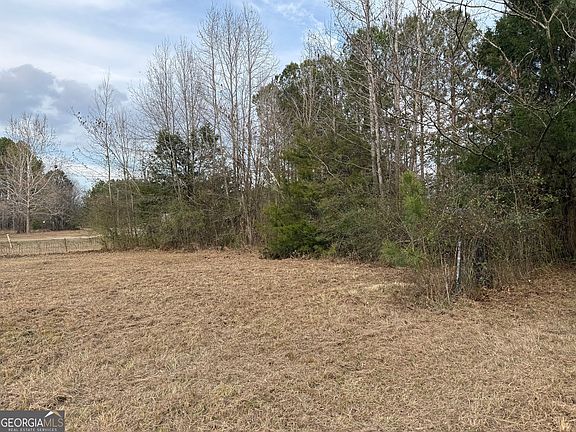 3rd image of Williams Rd