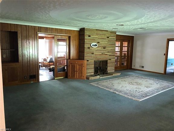 5th image of 9001 Evergreen Dr