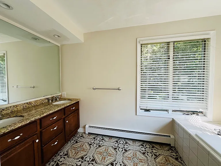 277 River Rd — Photo 22