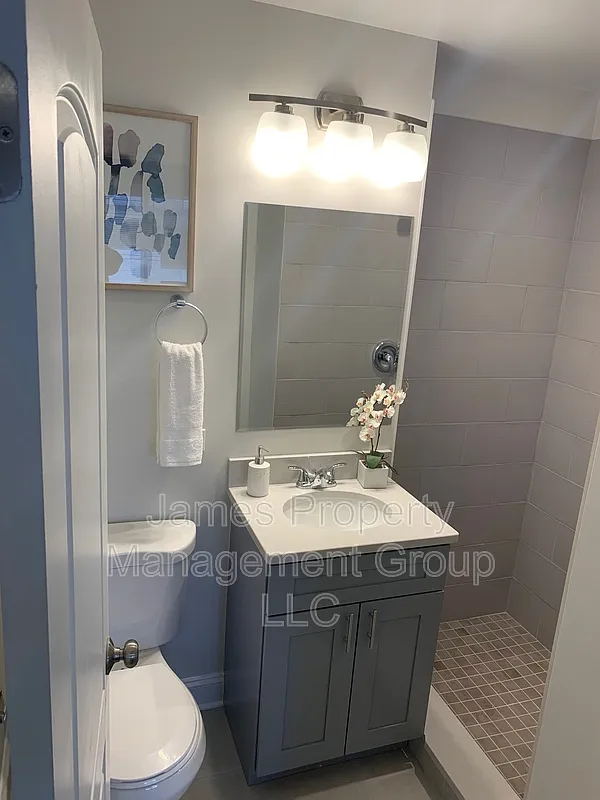 Building Photo - 8651 W Foster Ave #1B