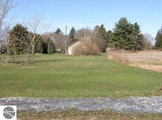 3121 E Johnson Rd, Ithaca, MI 48847