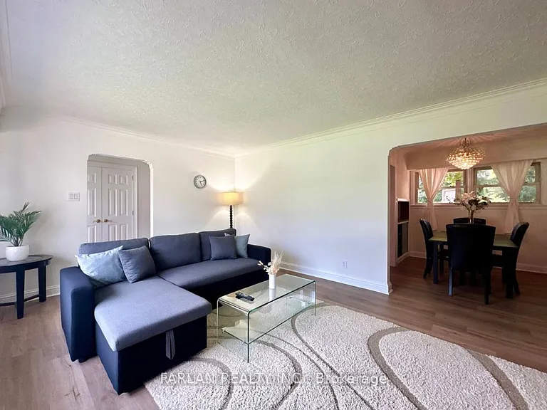 38 Lake Ave — Photo 3