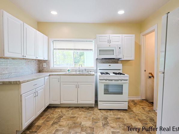 161 E Barney Ave, Muskegon Heights, MI 49444
