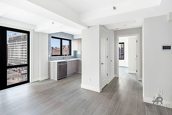 1st image of 2121 7th Ave #6A