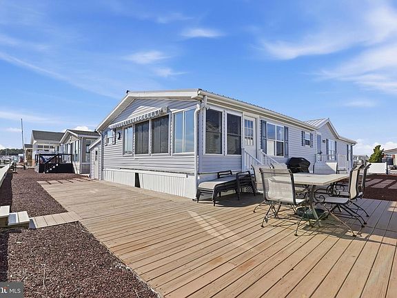 4th image of 35650 Knoll Way