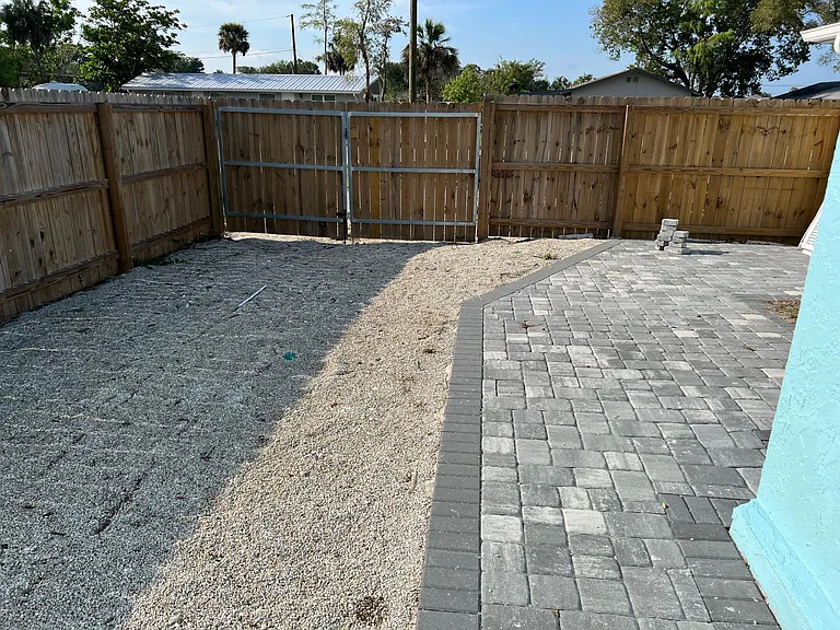 Linwood Ave — Photo 15