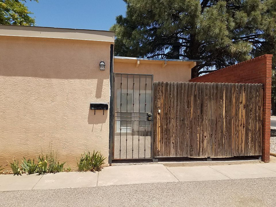 Private courtyard entrance