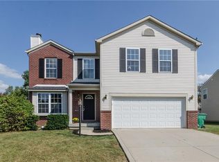 12047 Royalwood Dr, Fishers, IN 46037