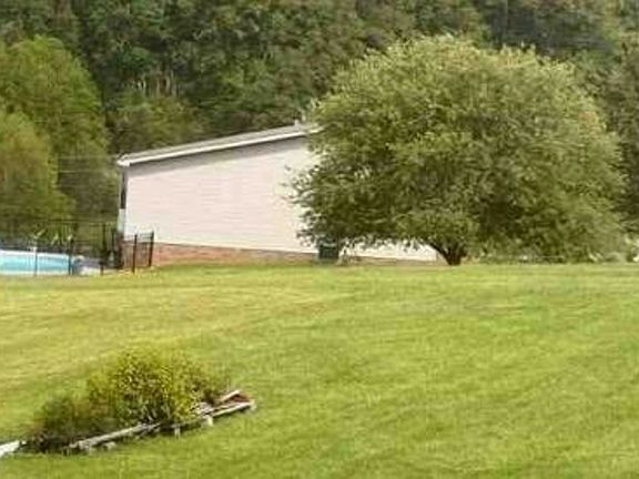 4th image of 5791 Charlene Dr