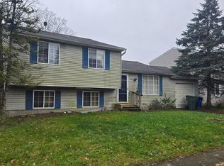 8669 Ripton Dr, Powell, OH 43065