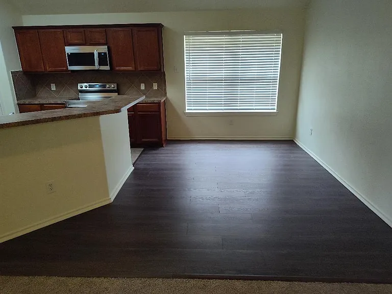 6327 Bonnie Chase Ln — Photo 11