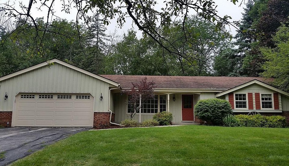 1st image of 1569 Crestview Dr