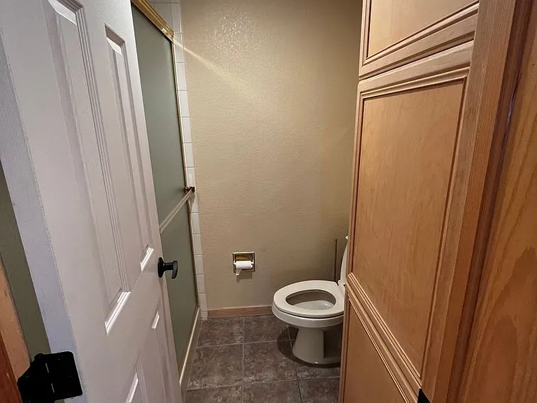 980 Lakepoint Dr #203 — Photo 22