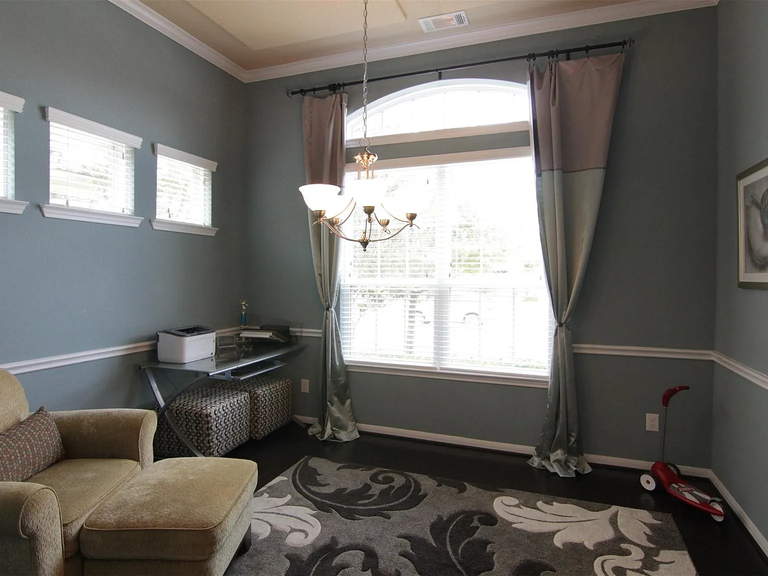 3 bed, 2.5 bath, 2238 sqft, $2,850 — Photo 4