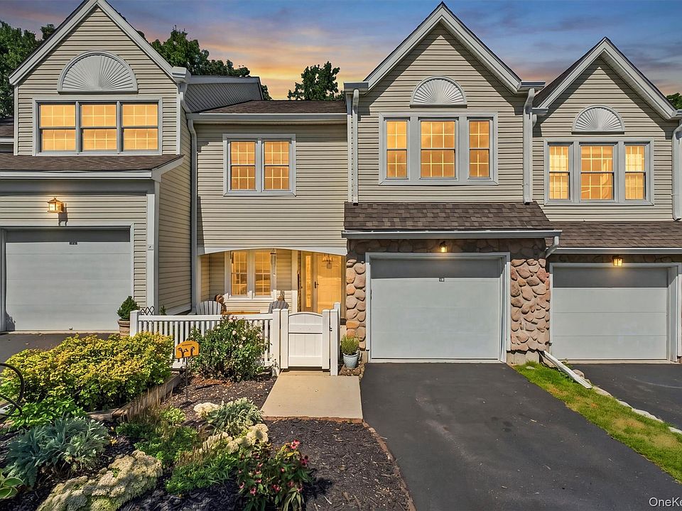 1st image of 6 N Cambridge Court
