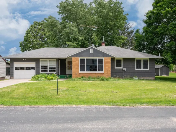 360 4th Ave NE, Mazeppa, MN 55956