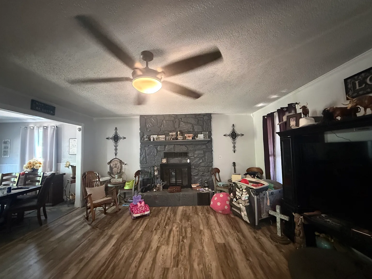 4 bed, 4.5 bath, 3550 sqft, $2,750 — Photo 4
